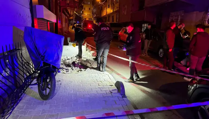 Küçükçekmece'de Plakasız Motosikletle Gerçekleştirilen Saldırı: Detaylar Ortaya Çıktı