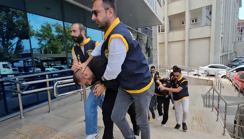 FETÖ Yalanıyla Milyonluk Vurgun: Şirketlere Yamalı Pençe
