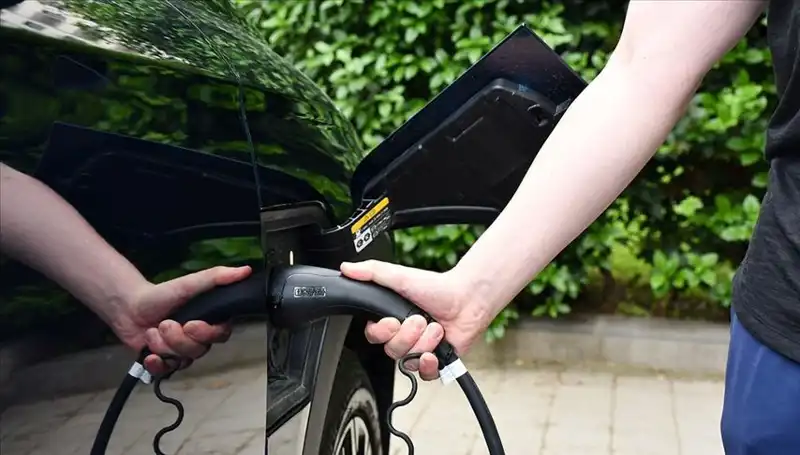 Elektrikli Araçlarda Devrim: CATL'den Sadece 5 Dakikada 520 Kilometre!