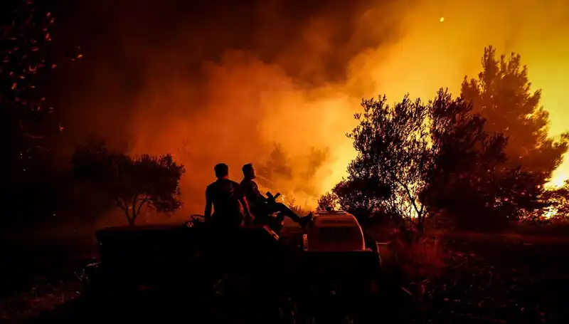 Çanakkale’de Orman Yangını: 785 Kişi Daha Güvenli Bir Yere Tahliye Edildi