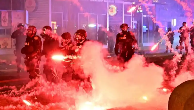 ABD'de Büyüyen İsyan: Los Angeles Protestoları Ülkede Dalga Dalga Yayılıyor