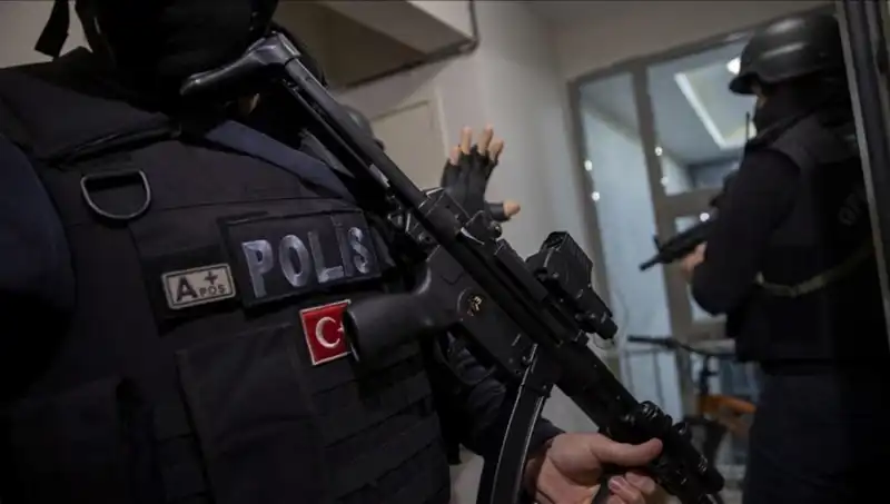 17 İlde DAEŞ'e Yönelik Operasyon: 89 Şüpheli Gözaltında