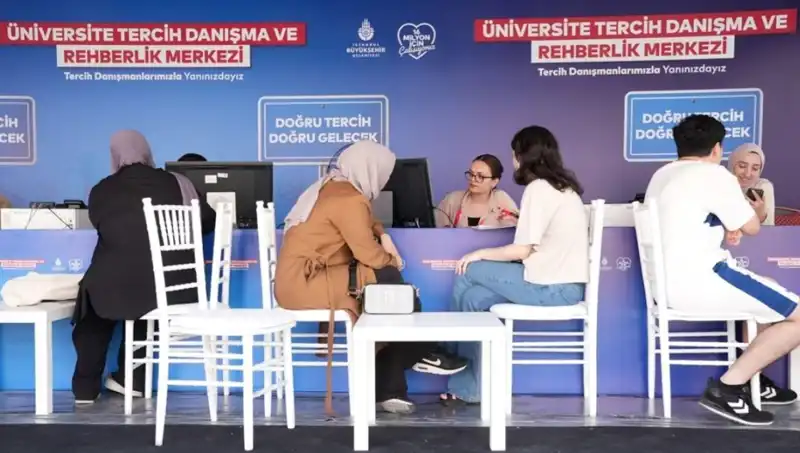İstanbul'da Üniversite Tercih Danışma Merkezleri Kuruldu: Nerelerde Bulunuyor?