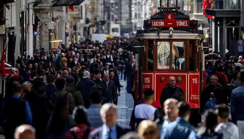 Türkiye'nin Nüfusu 2023'te Rekor Kırarak Yükseldi!