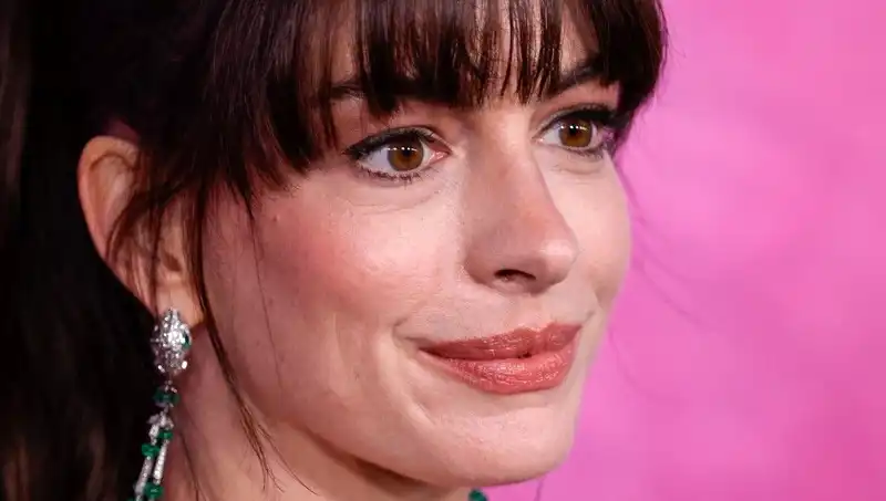 Hollywood’un Şok Edici Estetik Yöntemi: Ölü İnsan Derisi Enjeksiyonu