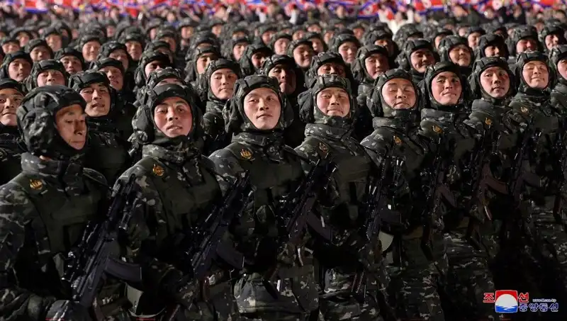 Rusya ve Kuzey Kore: Askerler Bir Strateji Oyununun Parçası mı?